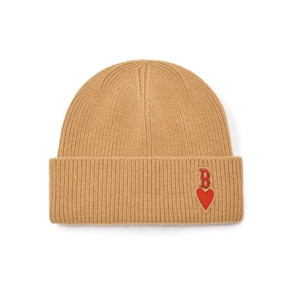 BOSTON RED SOX HEART BEANIE