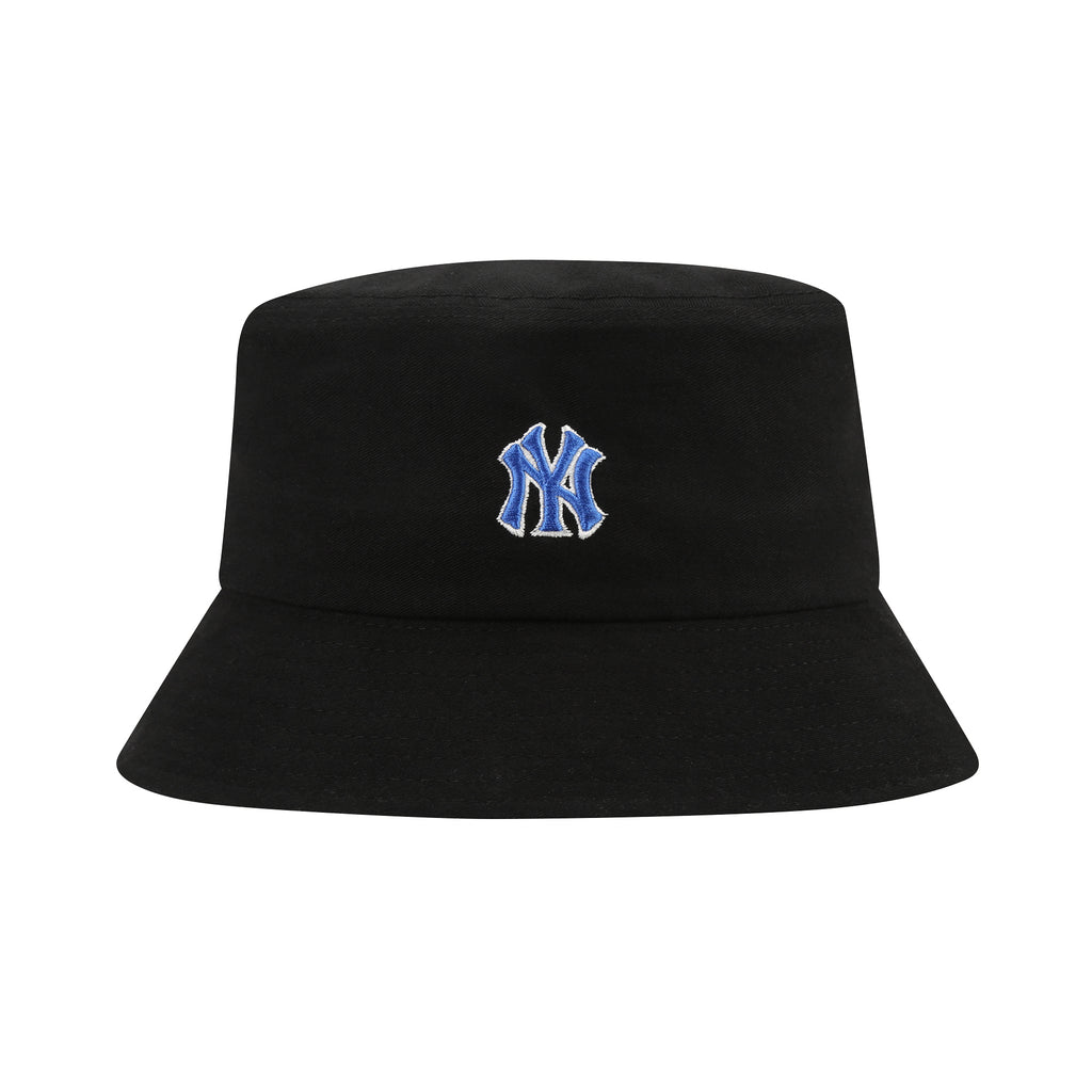 MLB KOREA Diamond Monogram Fur Bucket Hat White, New York Yankees