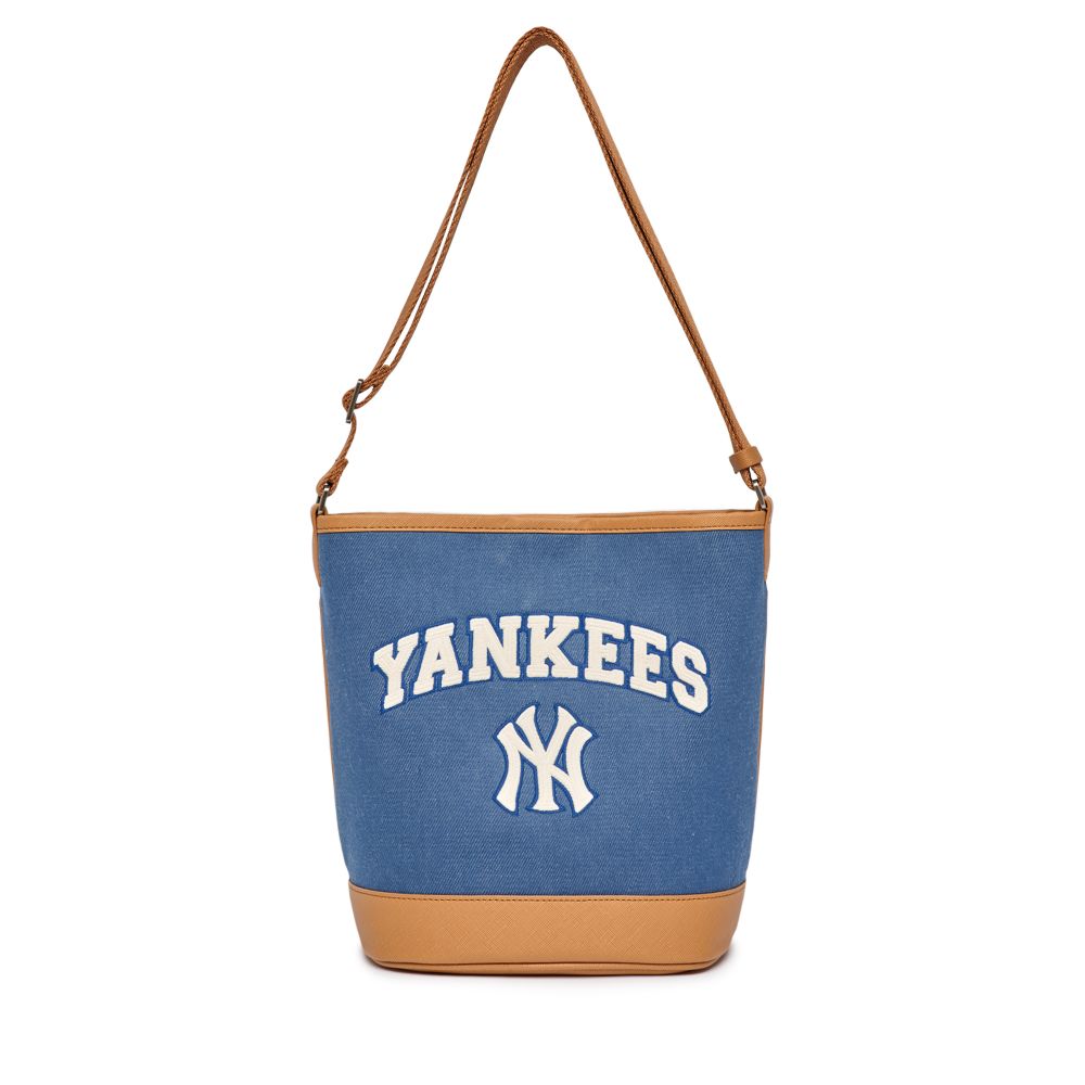 VARSITY BUCKET BAG
