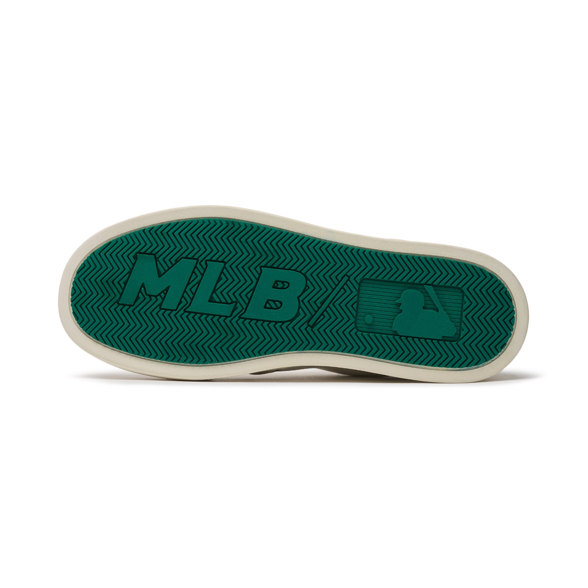 CLEVELAND INDIANS BASIC SNEAKERS