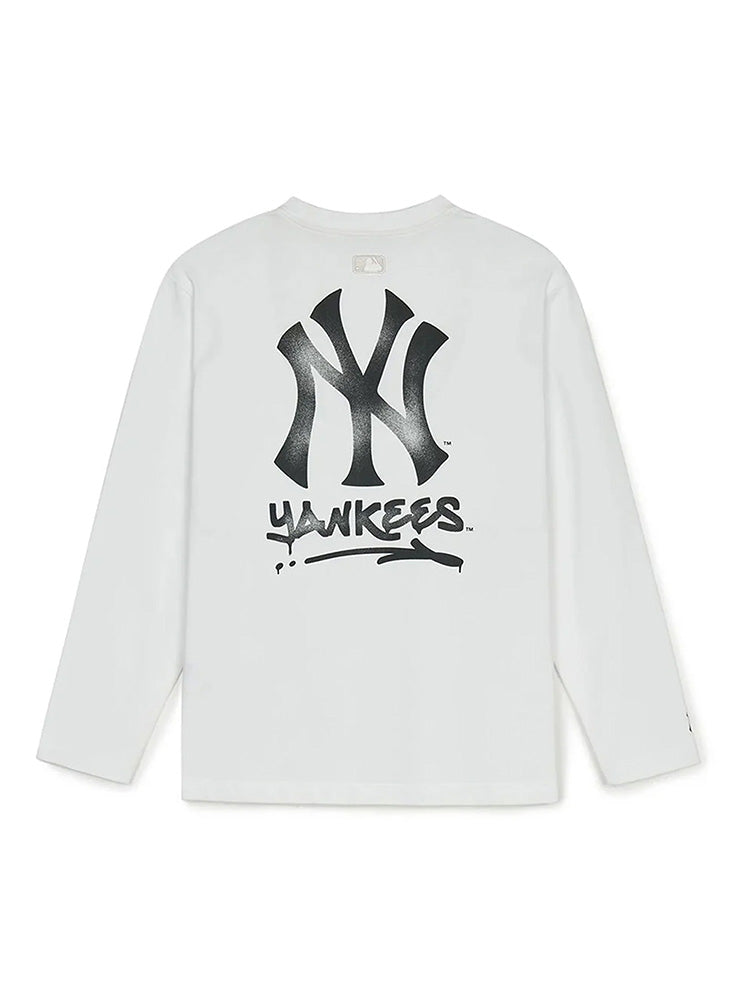 BASIC STREET MEGA LOGO LOOSE-FIT LONG-SLEEVE T-SHIRT NEW YORK YANKEES