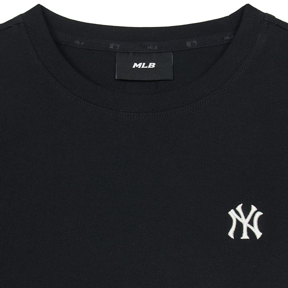 WOMEN'S BASIC CROP T SHRTS NEW YORK YANKEES