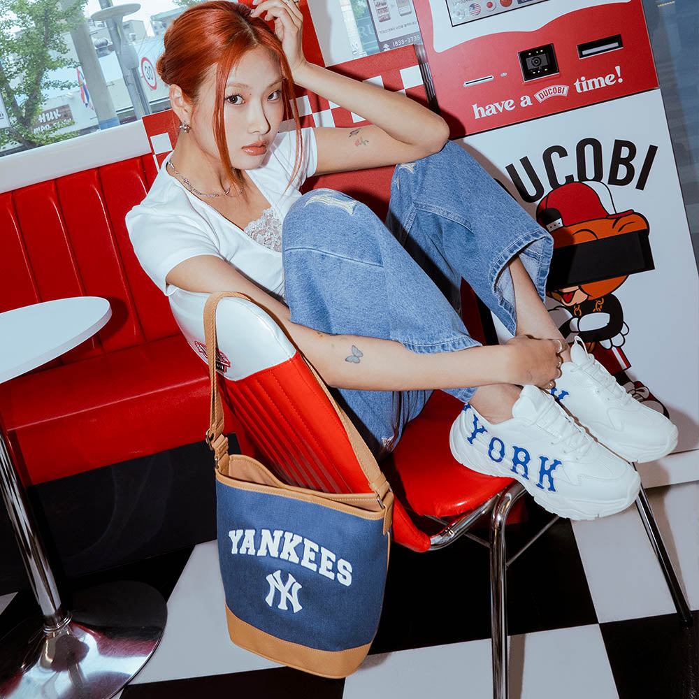 VARSITY BUCKET BAG