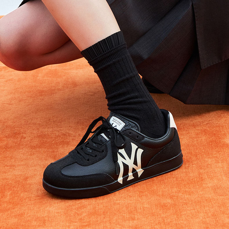 NEW YORK YANKEES BASIC SNEAKERS
