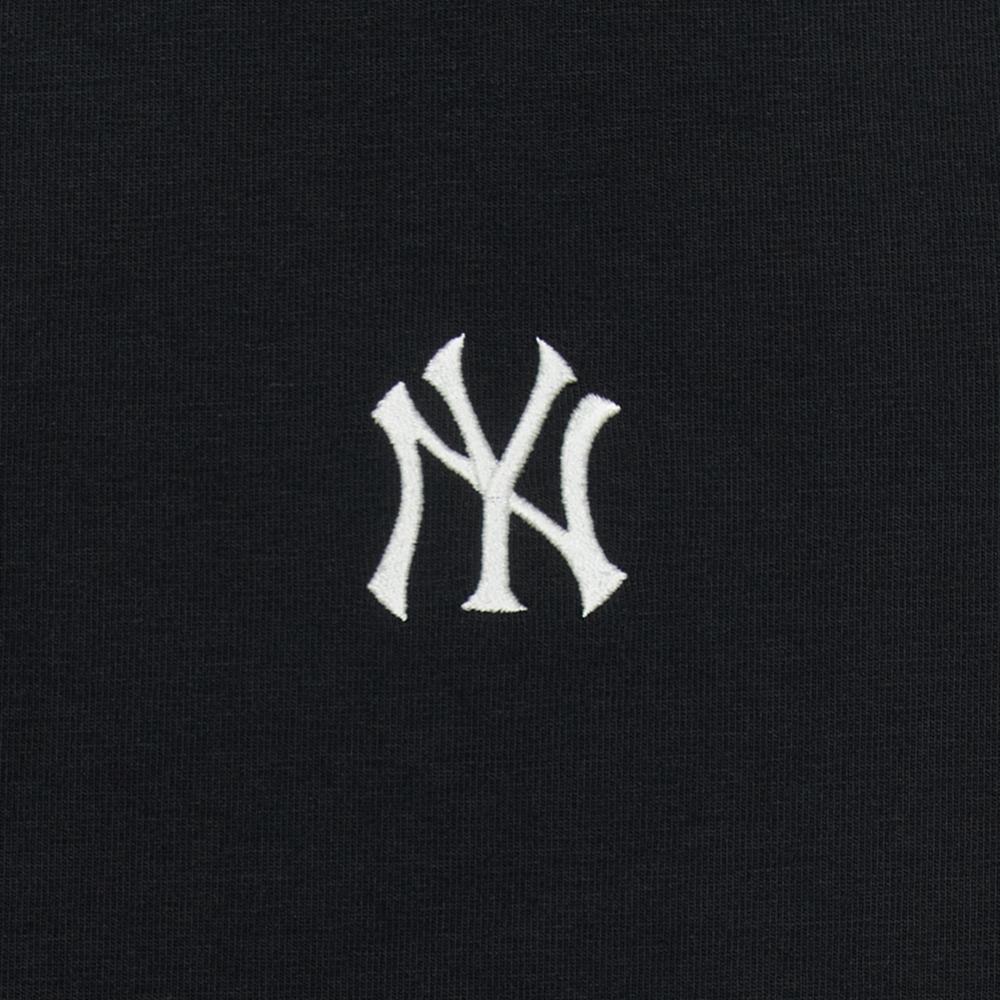 NEW YORK YANKEES BASIC T-SHIRTS