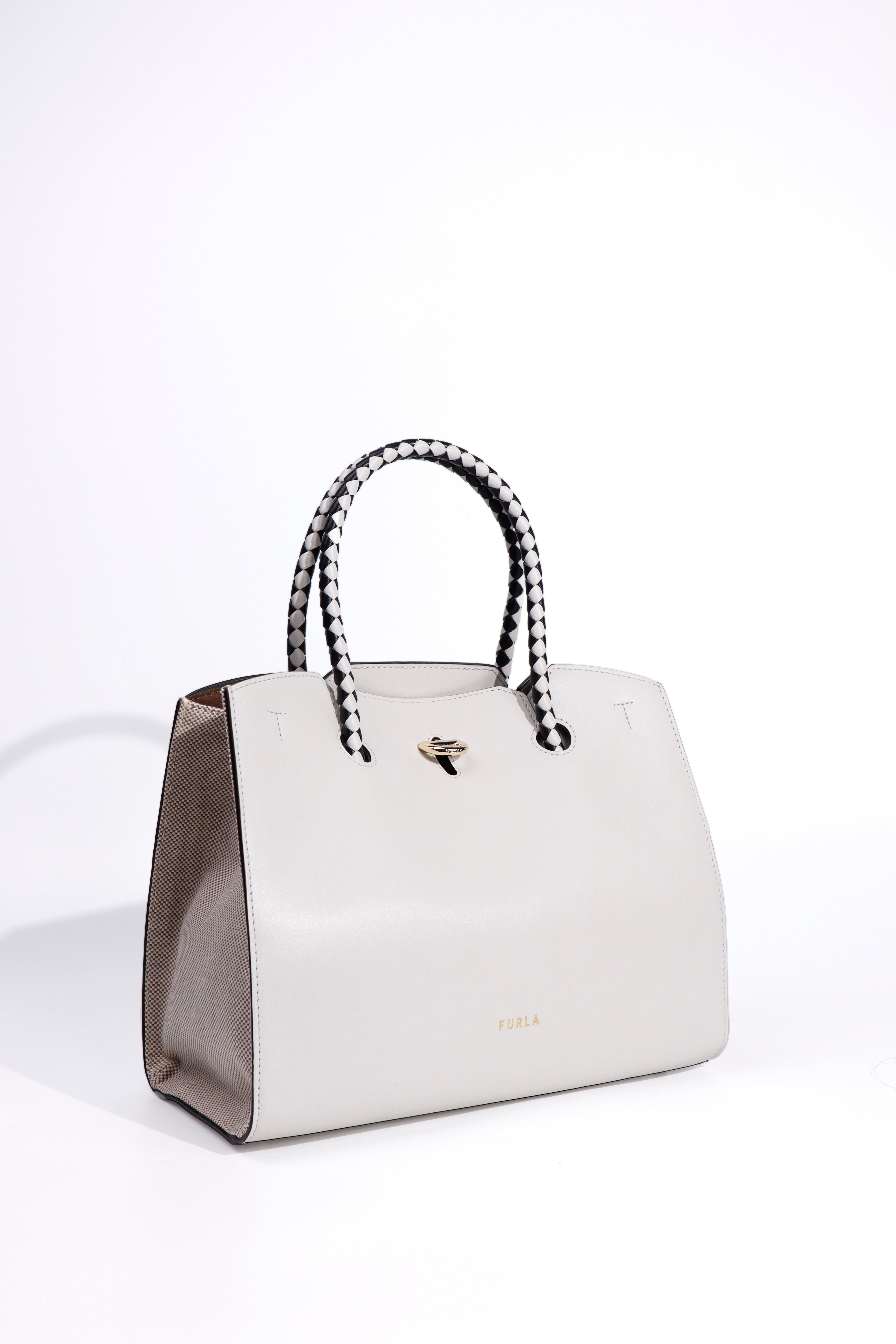 Genesi Tote M