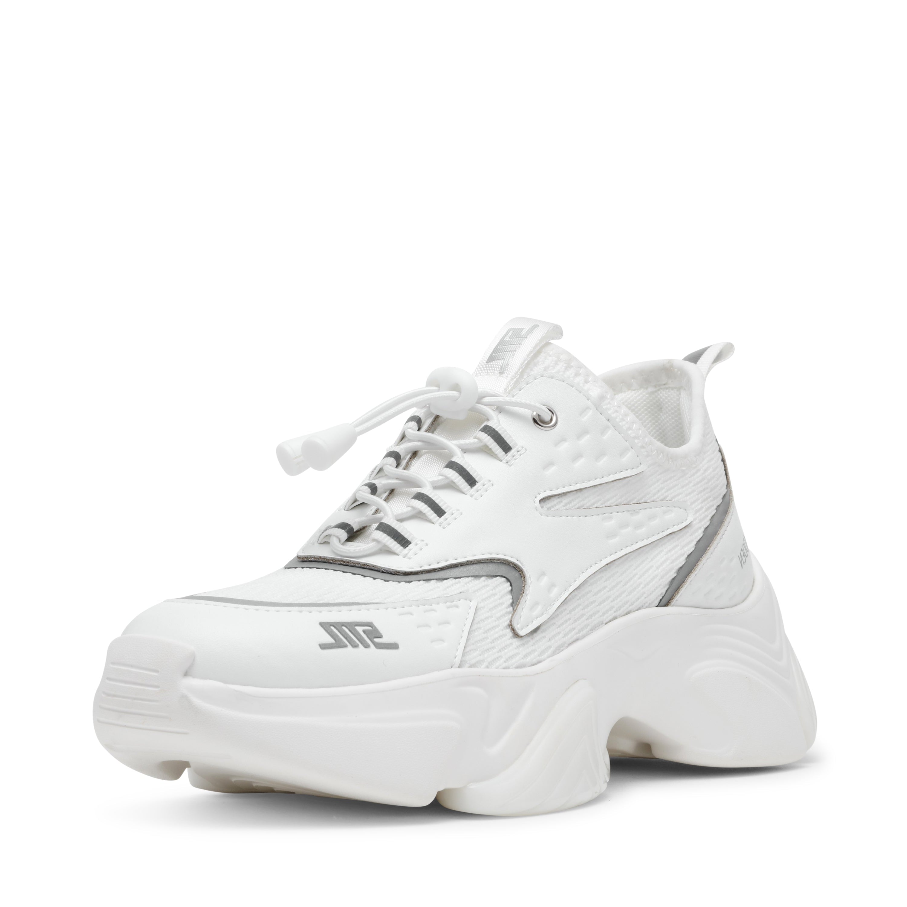 PODCAST WHITE SNEAKERS