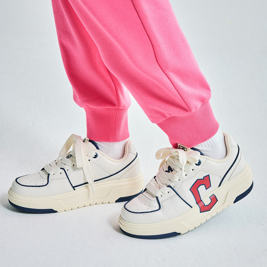 CLEVELAND INDIANS BASIC SNEAKERS