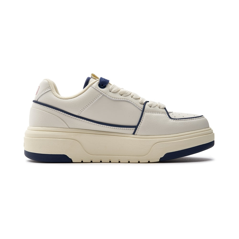 CLEVELAND INDIANS BASIC SNEAKERS