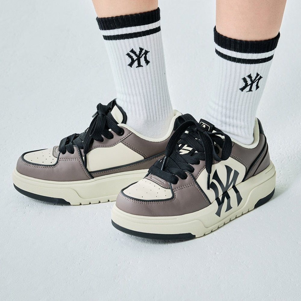 NEW YORK YANKEES BASIC SNEAKERS