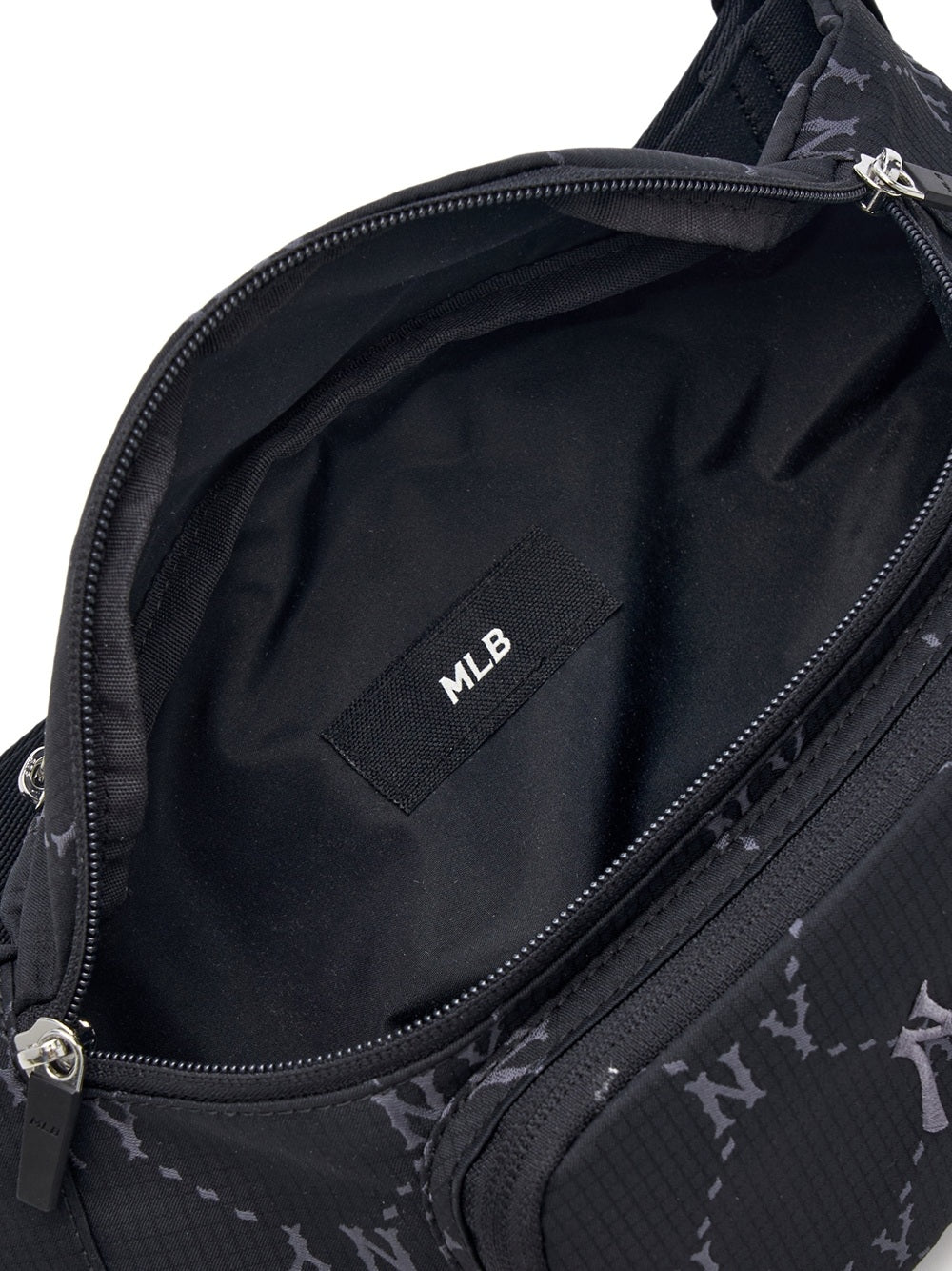 DIA MONOGRAM SPORTIVE HIPSACK NEW YORK YANKEES