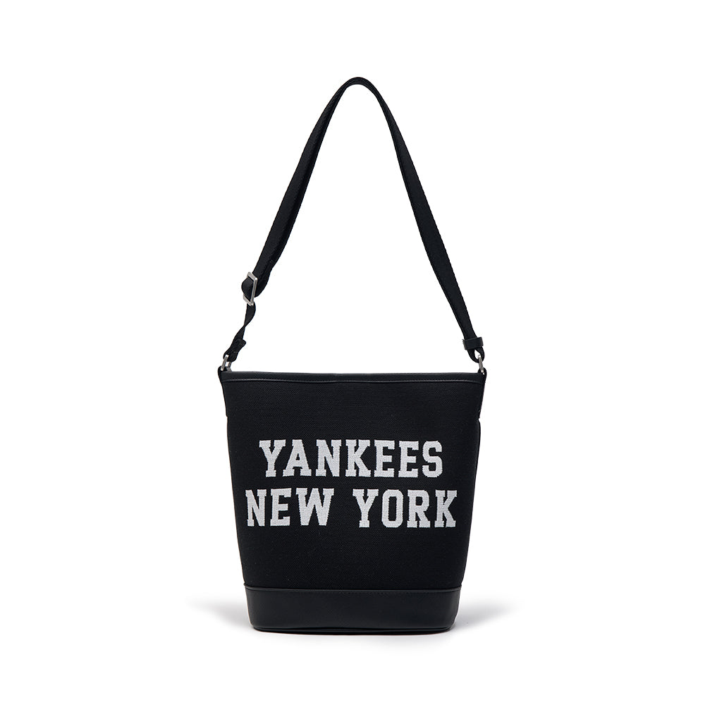 NEW YORK YANKEES VARSITY BUCKET BAG